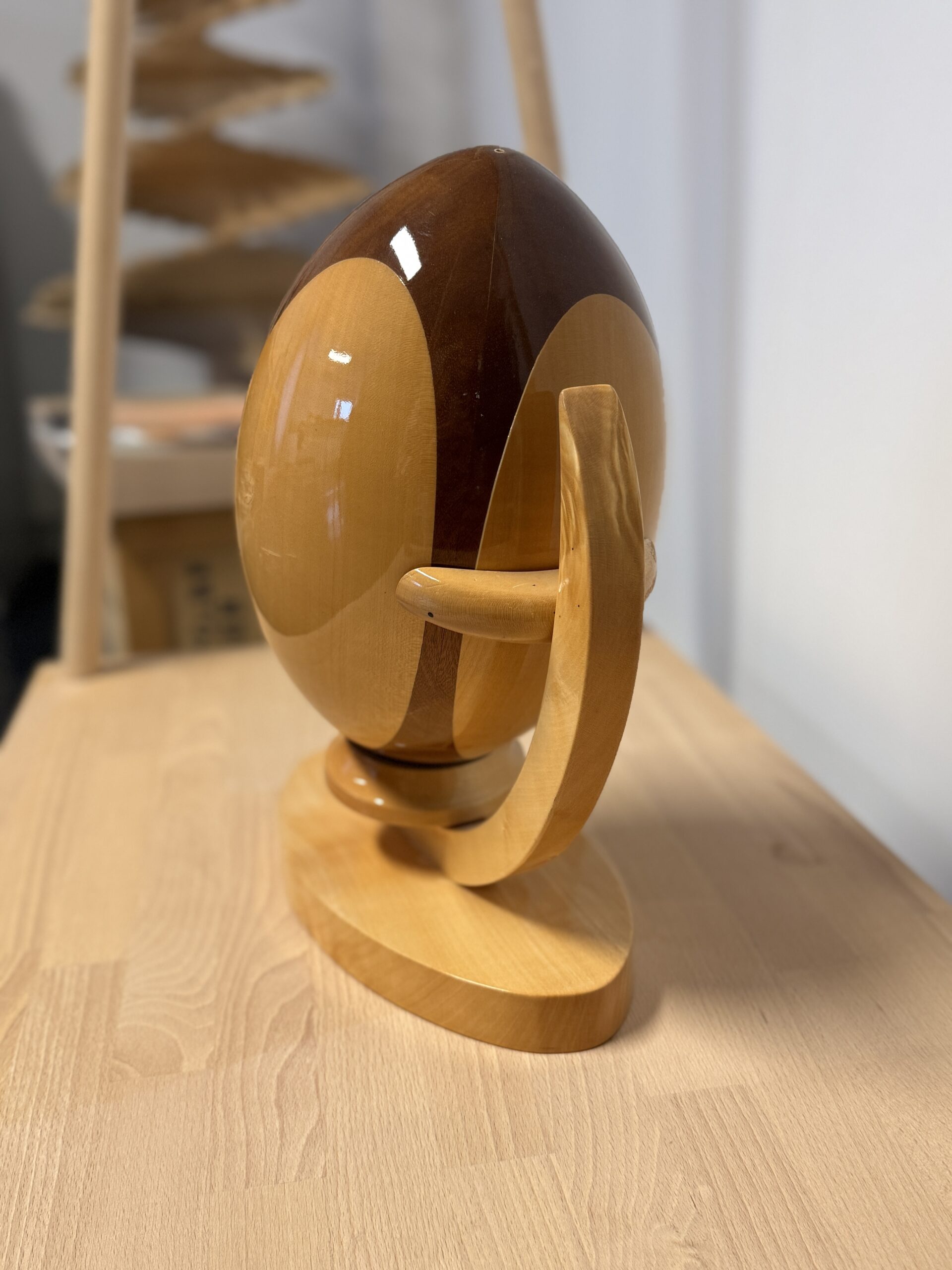 trophée ballon rugby bois 2